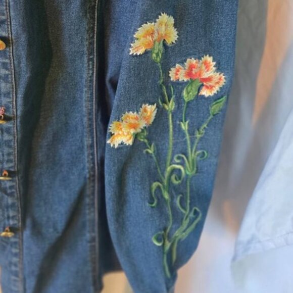 Wearable Art brand Jean Jacket with embroidered sleeves, size Medium - Picture 2 of 3